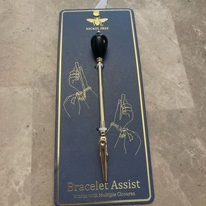 Bracelet assist